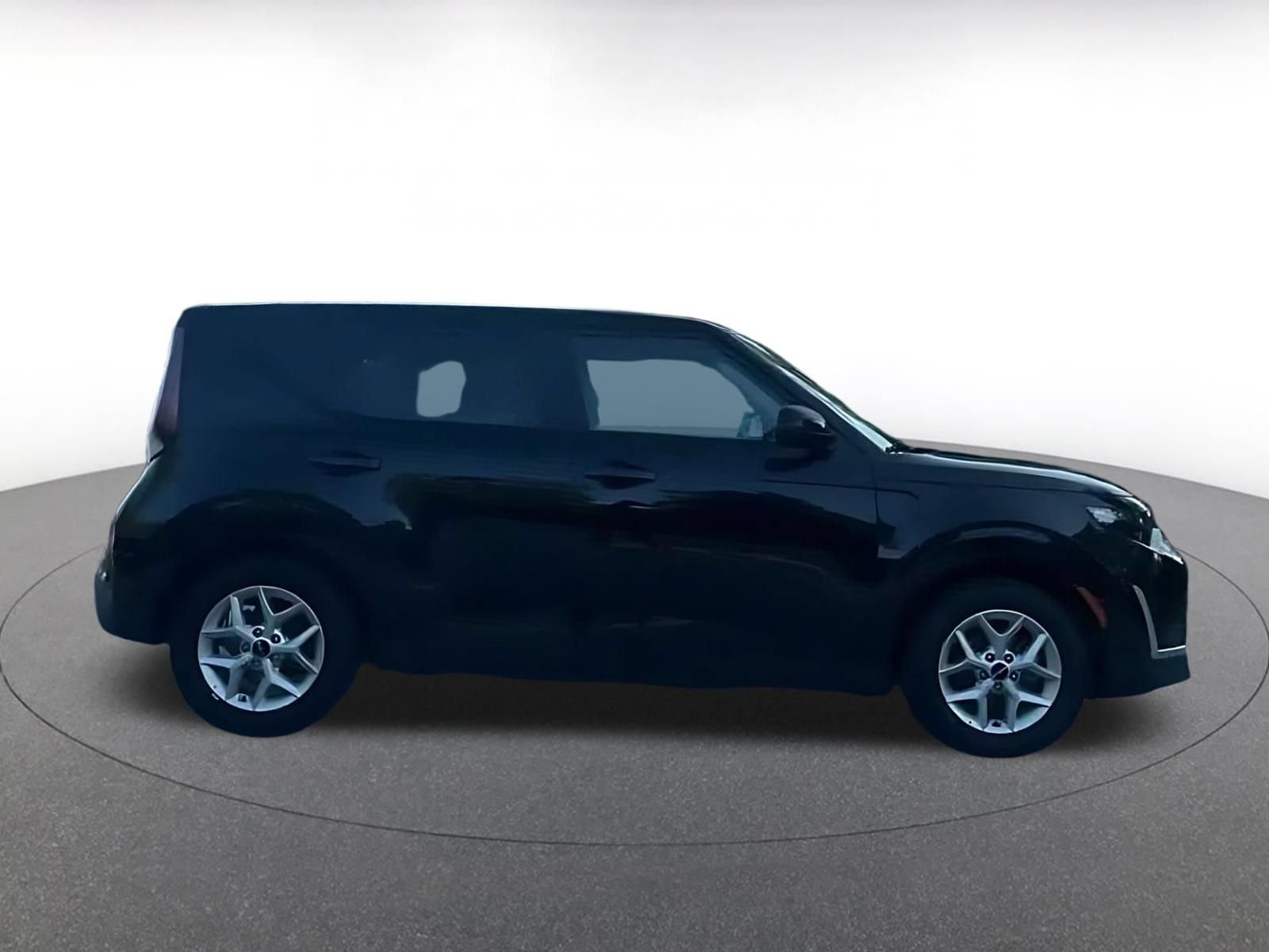 Thumbnail: 2025 Kia Soul - 13