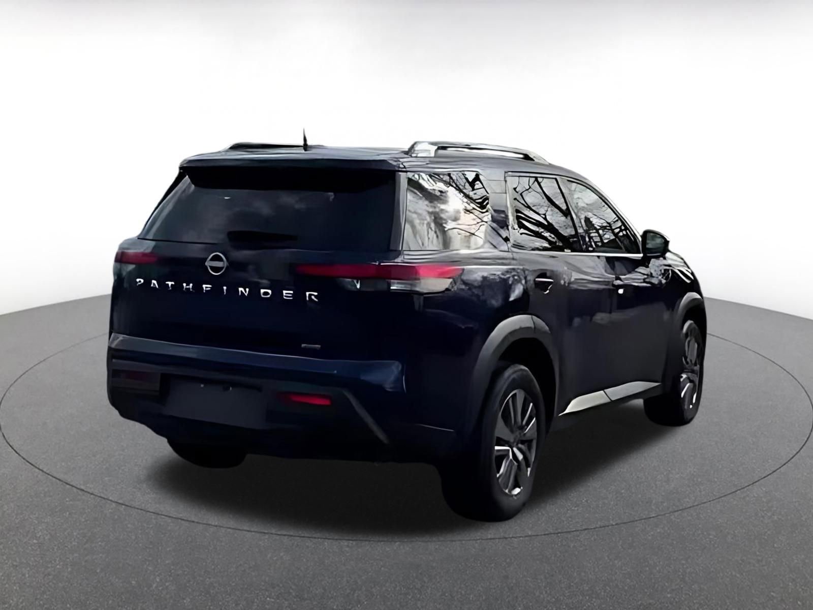 Thumbnail: 2025 Nissan Pathfinder - 12