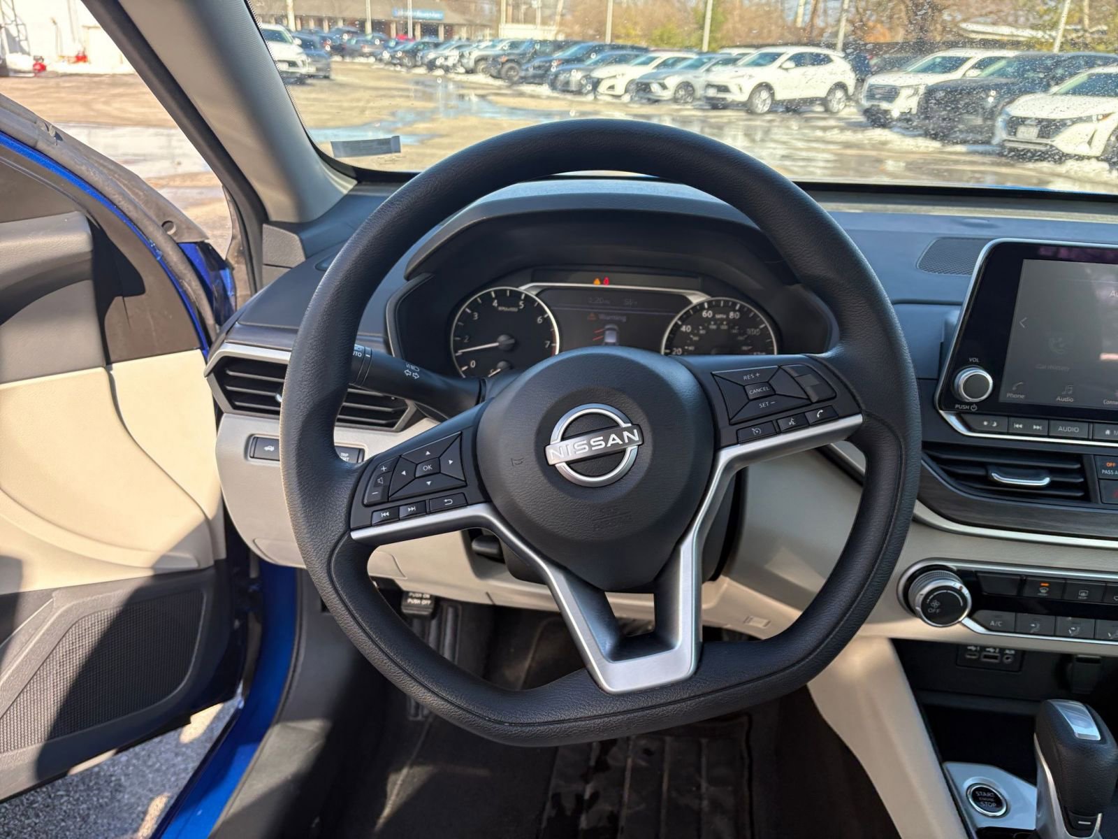 Thumbnail: 2025 Nissan Altima - 25