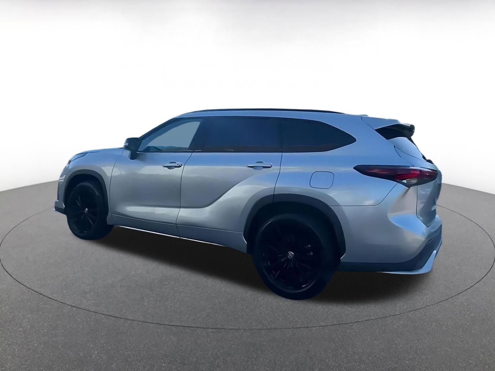 Thumbnail: 2025 Toyota Highlander - 10