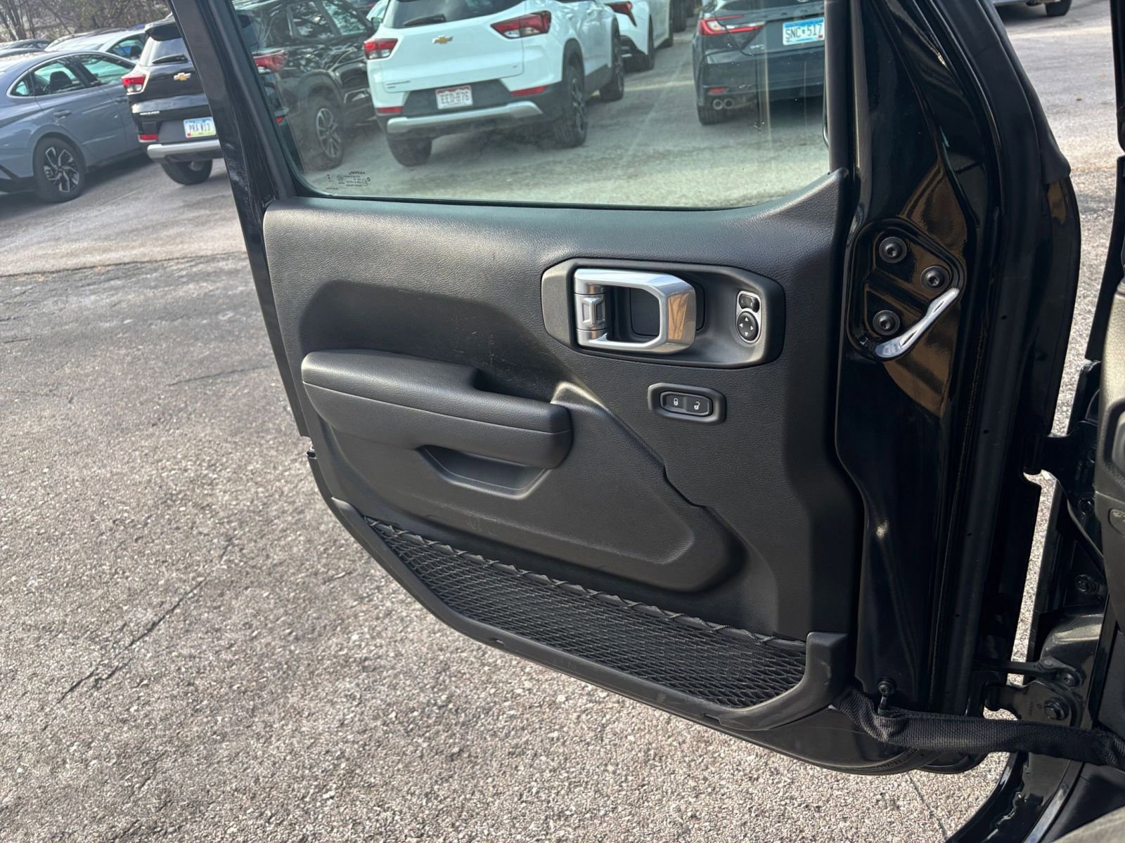 Thumbnail: 2025 Jeep Wrangler - 20