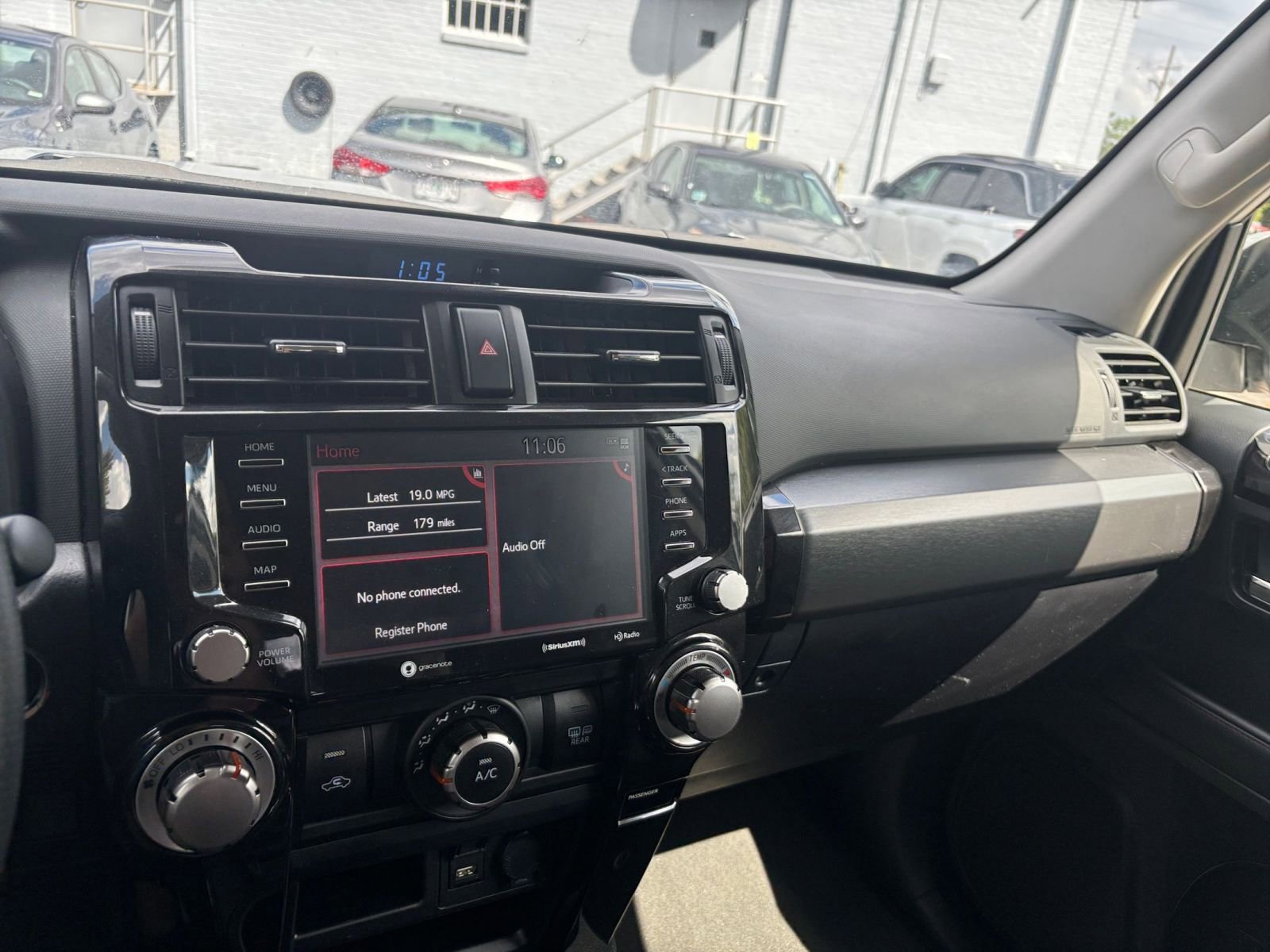 Thumbnail: 2024 Toyota 4Runner - 33