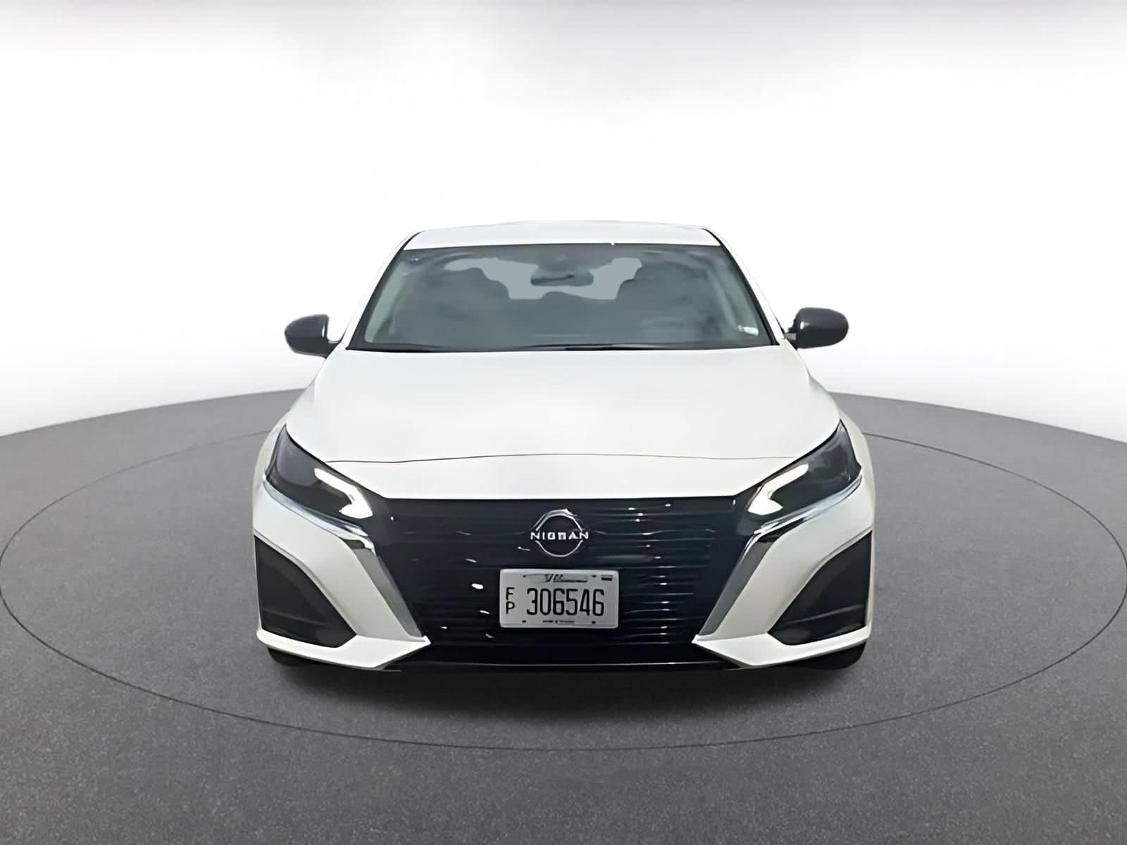 Thumbnail: 2025 Nissan Altima - 7