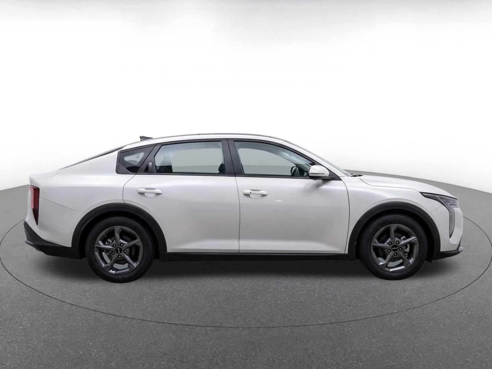 Thumbnail: 2026 Kia K4 - 9