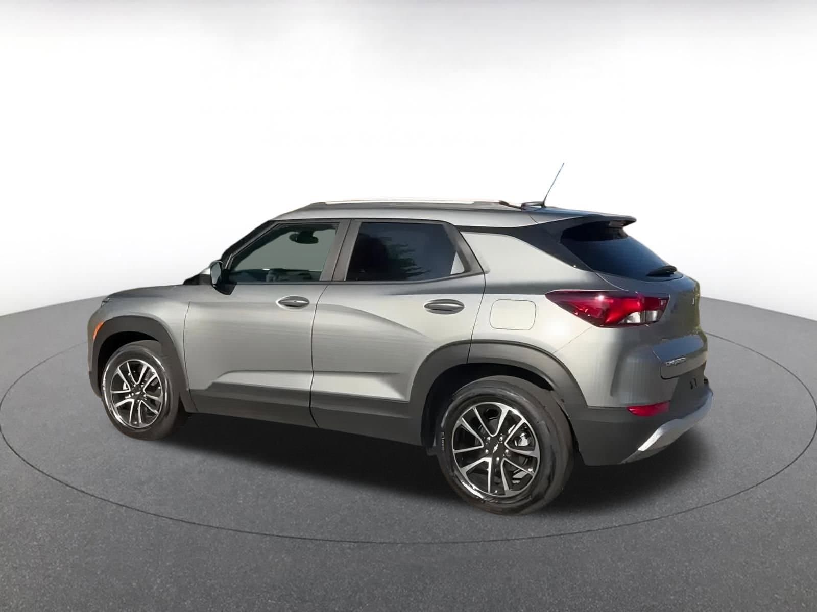 Thumbnail: 2025 Chevrolet TrailBlazer - 15