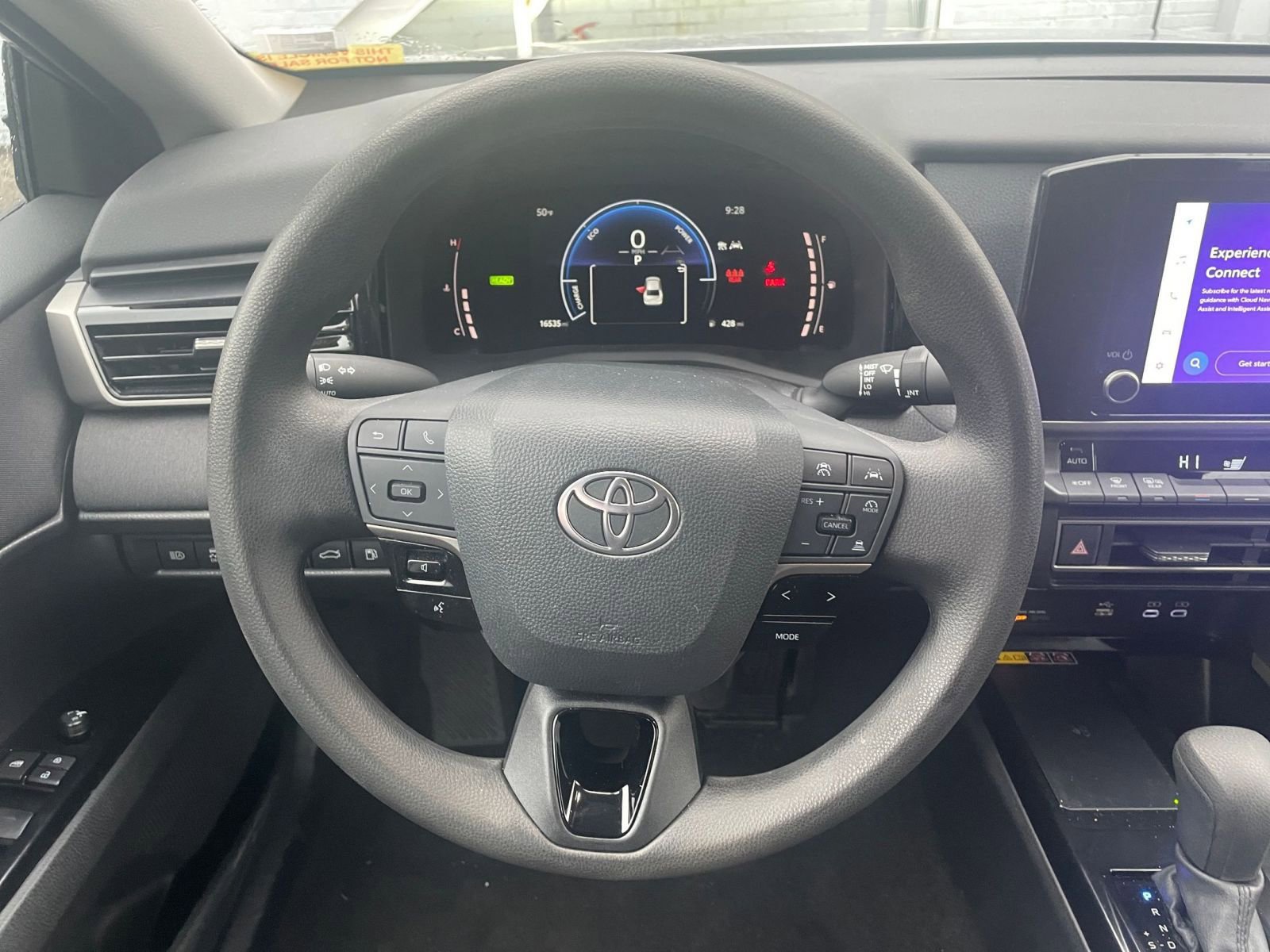 Thumbnail: 2025 Toyota Camry - 25