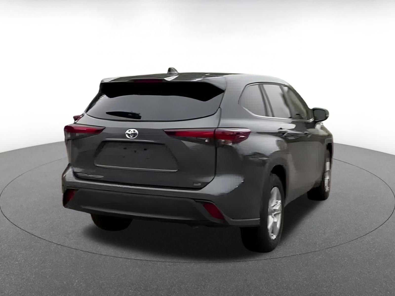 Thumbnail: 2025 Toyota Highlander - 12