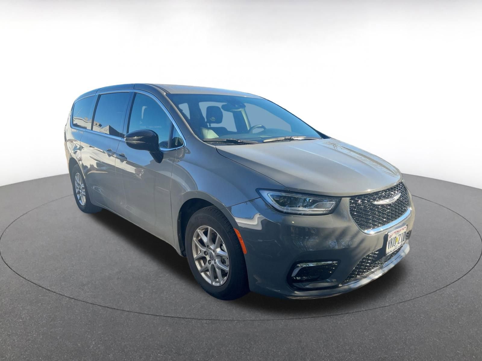 Thumbnail: 2025 Chrysler Pacifica - 1