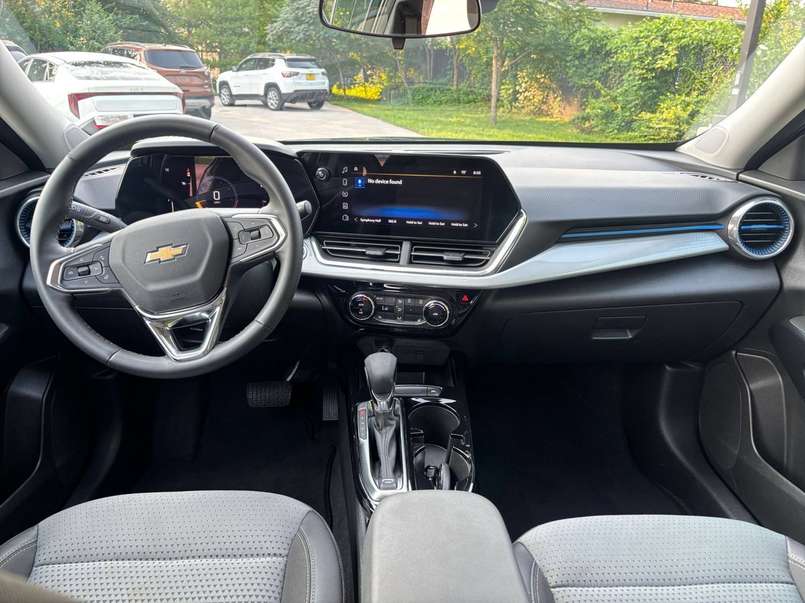 Thumbnail: 2025 Chevrolet Trax - 28