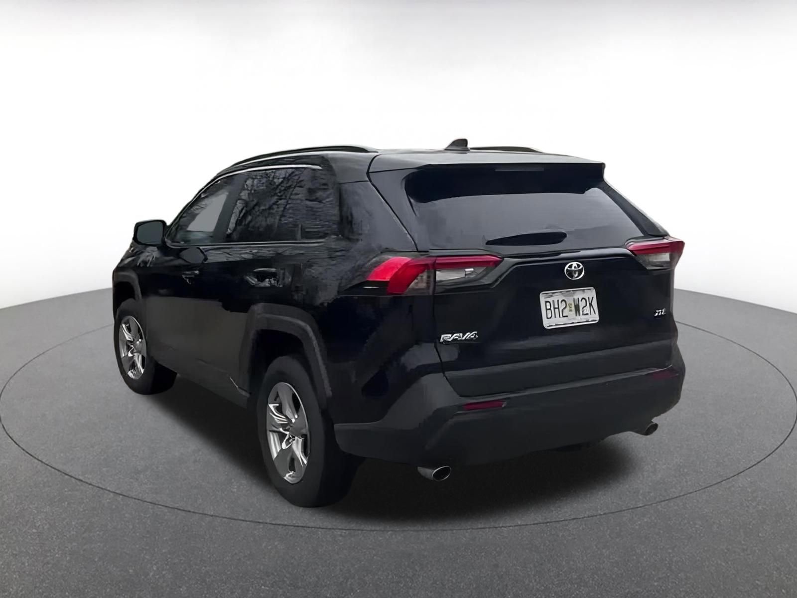 Thumbnail: 2025 Toyota RAV4 - 11