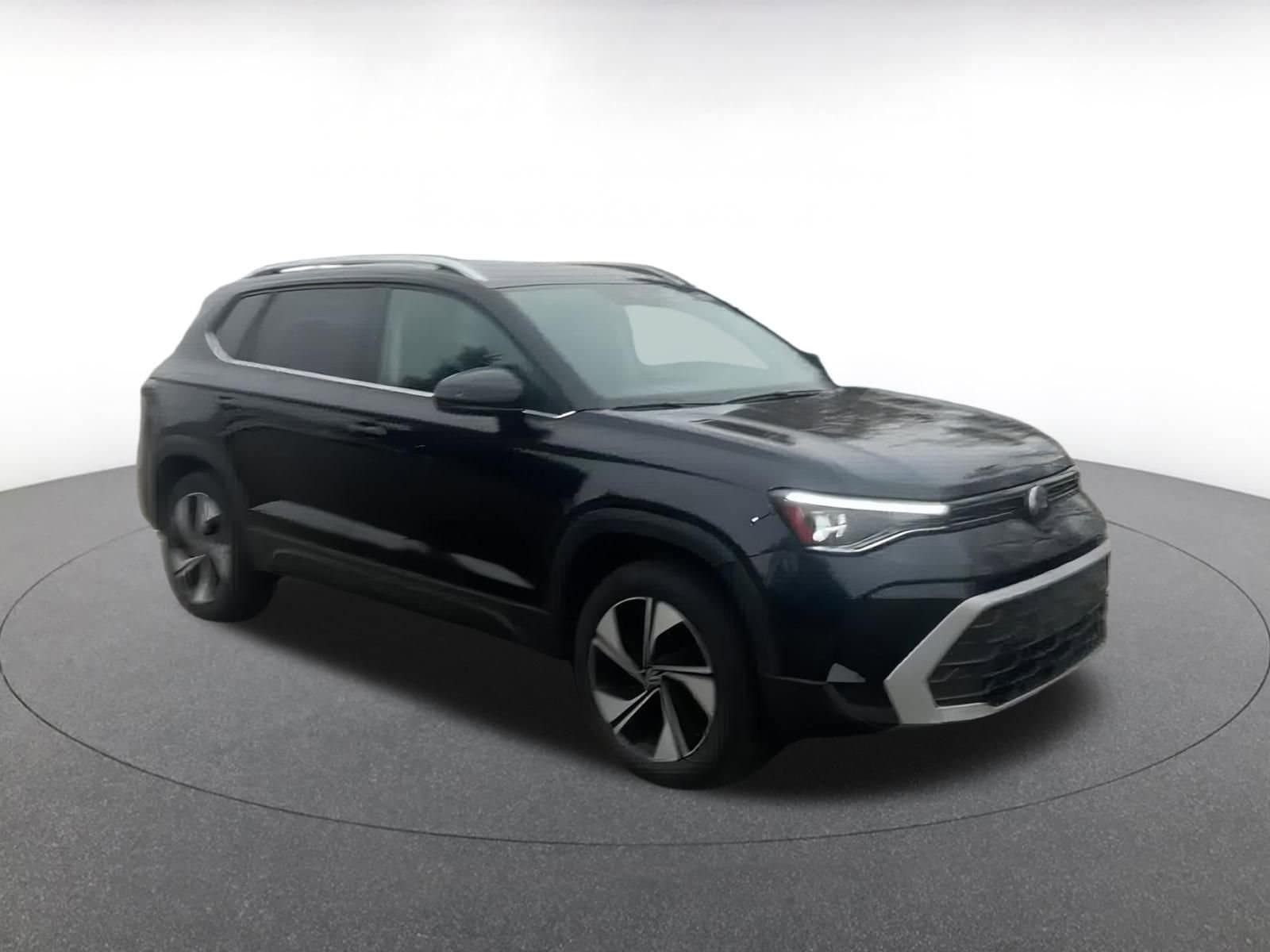 Thumbnail: 2025 Volkswagen Taos - 2