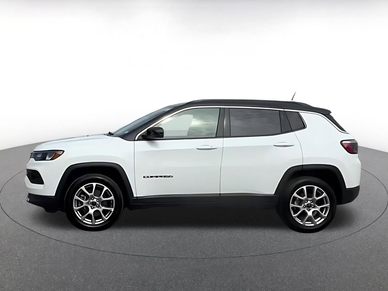 Thumbnail: 2025 Jeep Compass - 8