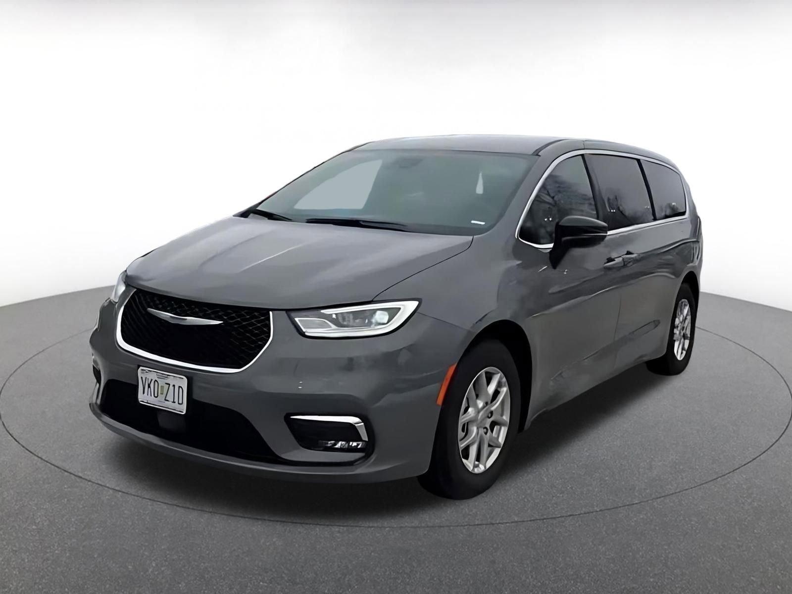 Thumbnail: 2025 Chrysler Pacifica - 7