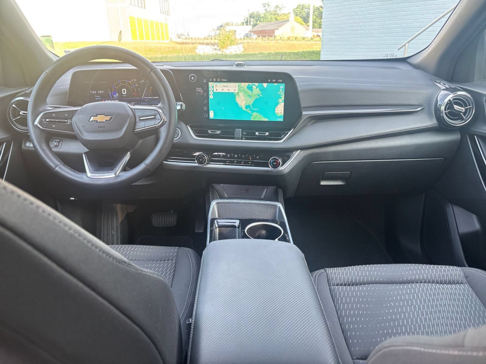 Thumbnail: 2025 Chevrolet Equinox - 33