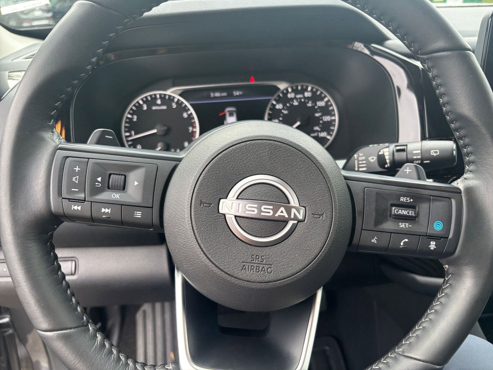 Thumbnail: 2025 Nissan Pathfinder - 25