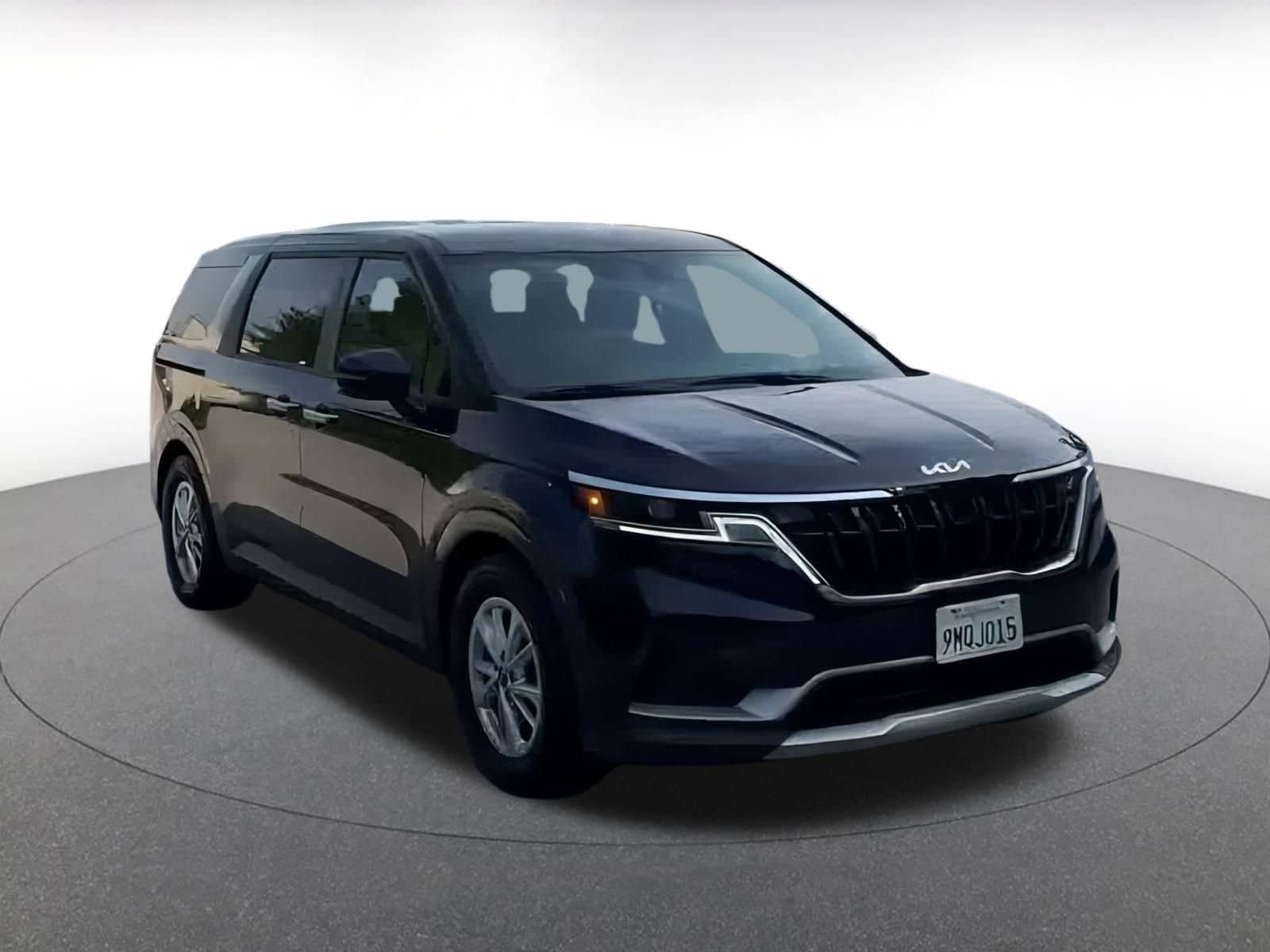 Thumbnail: 2024 Kia Carnival - 3