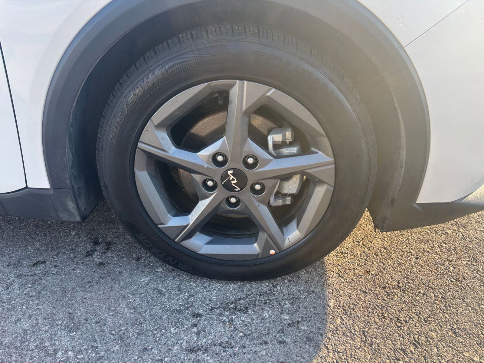 Thumbnail: 2025 Kia K4 - 29