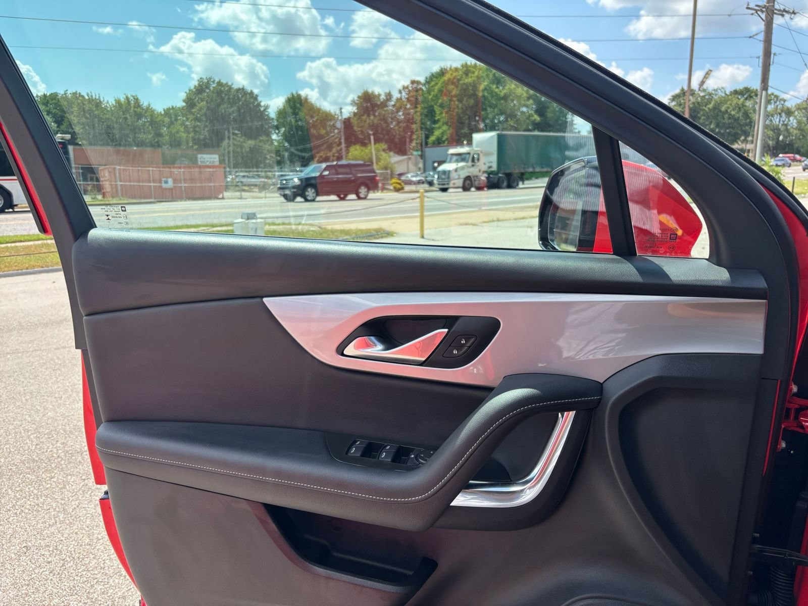 Thumbnail: 2026 Chevrolet Blazer - 18