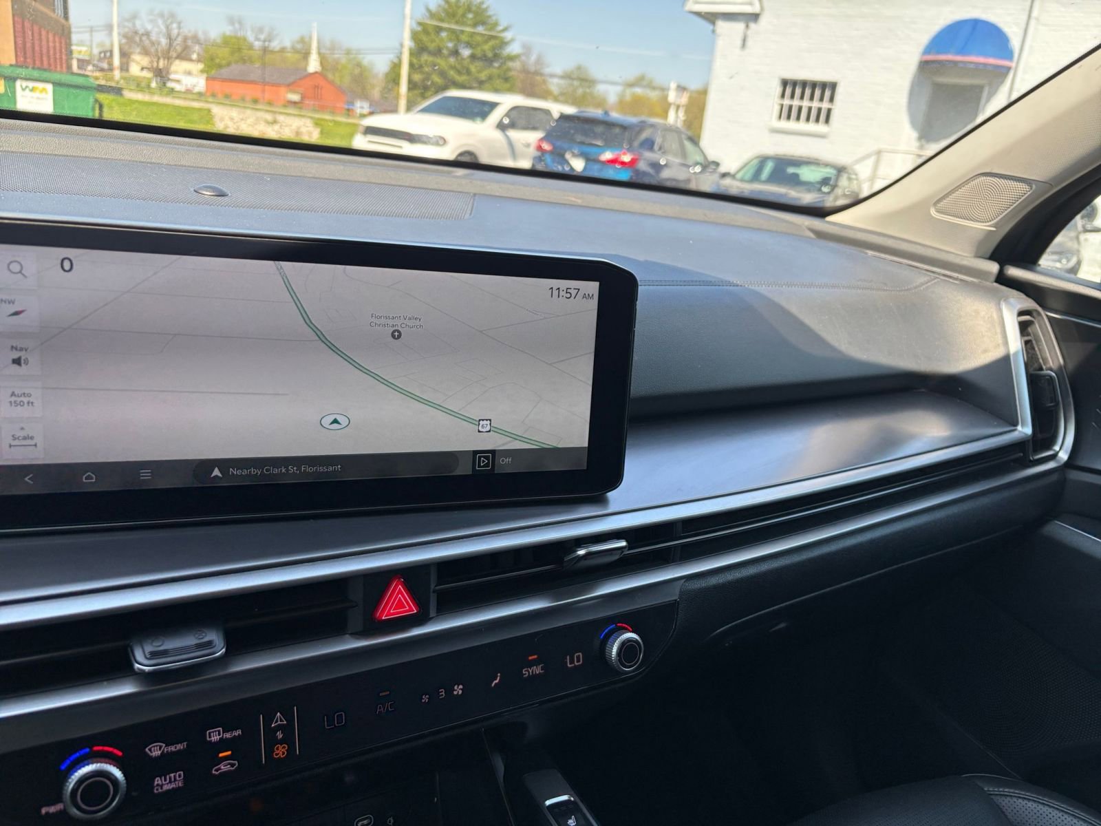2024 Kia Sorento S 33
