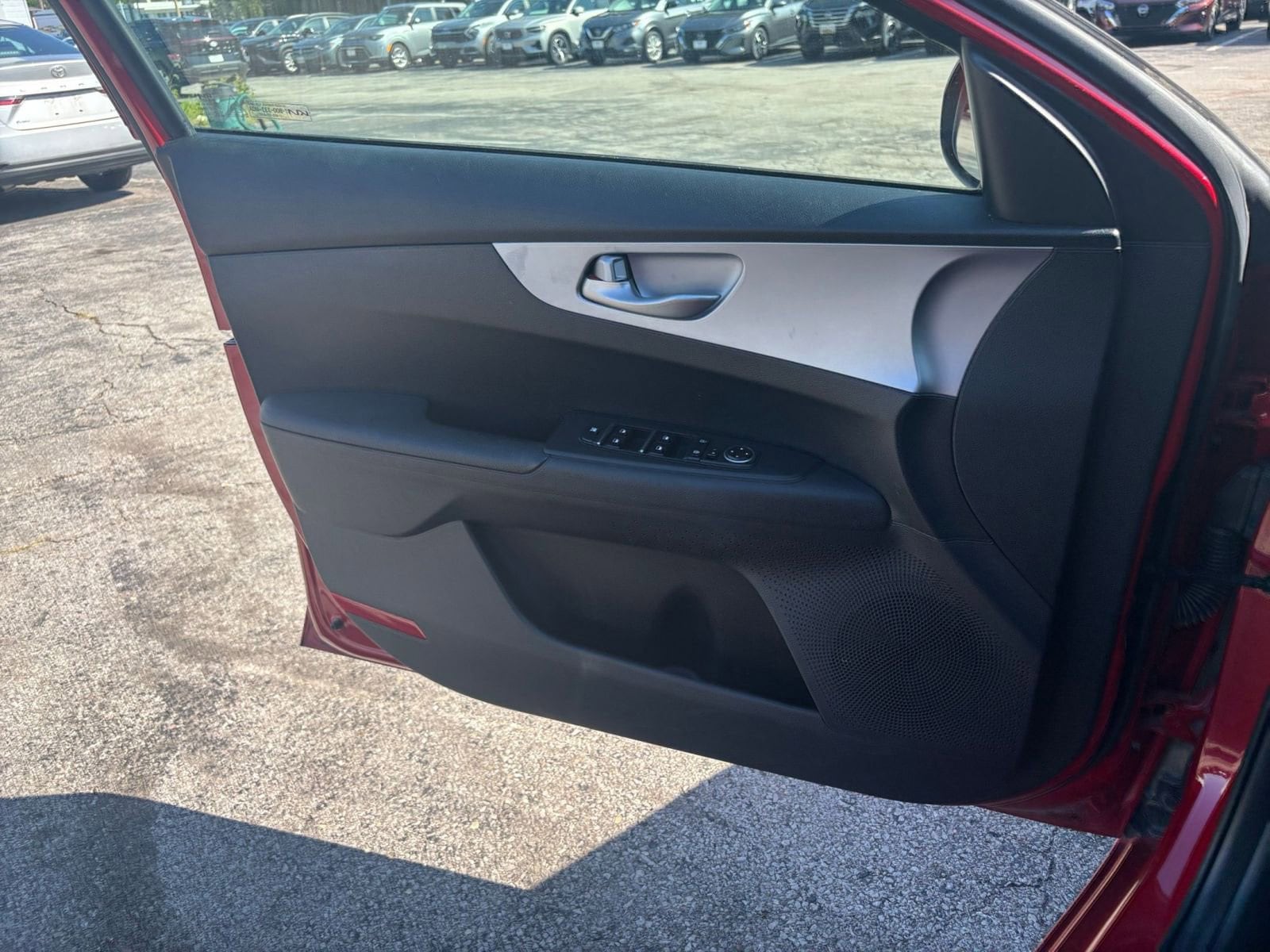 Thumbnail: 2023 Kia Forte - 20