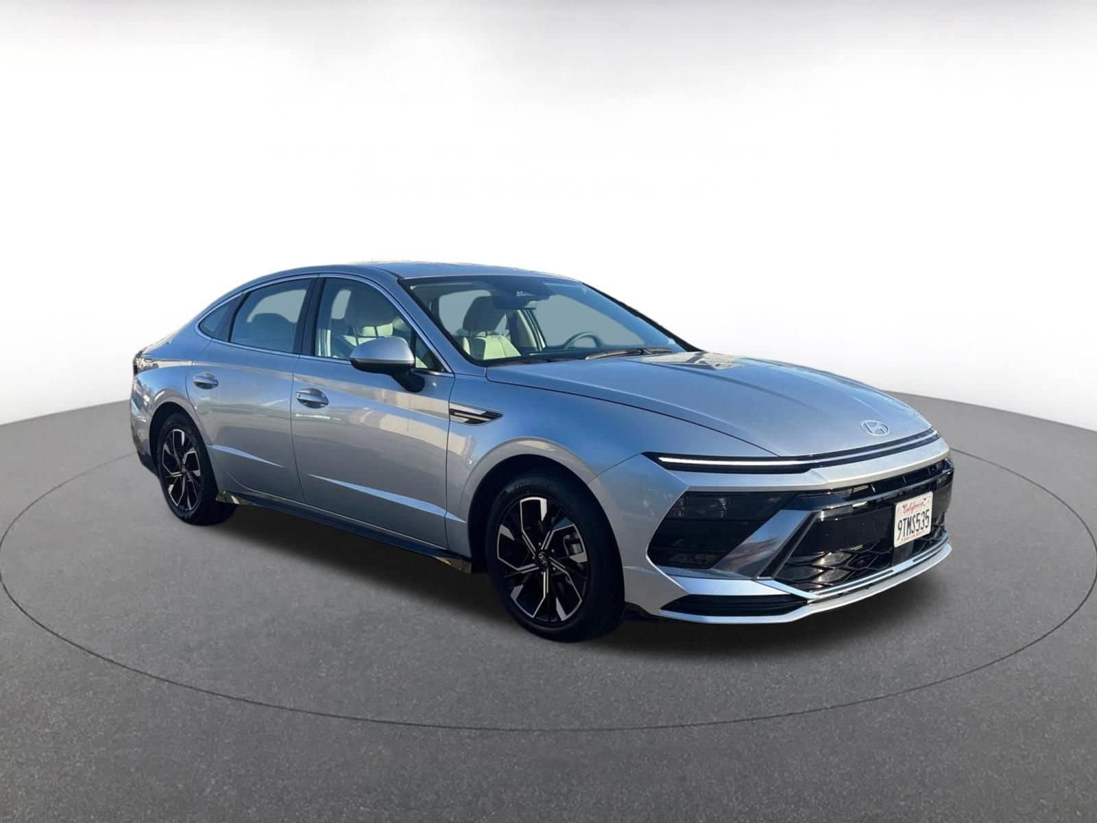 Thumbnail: 2025 Hyundai Sonata - 1