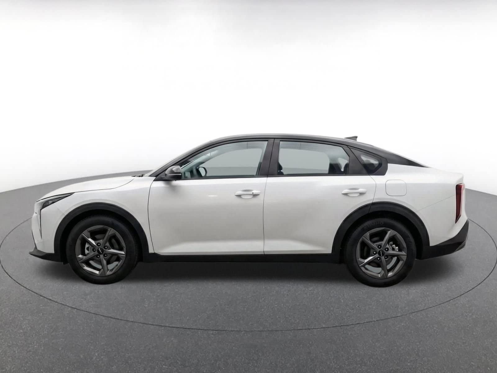 Thumbnail: 2026 Kia K4 - 4
