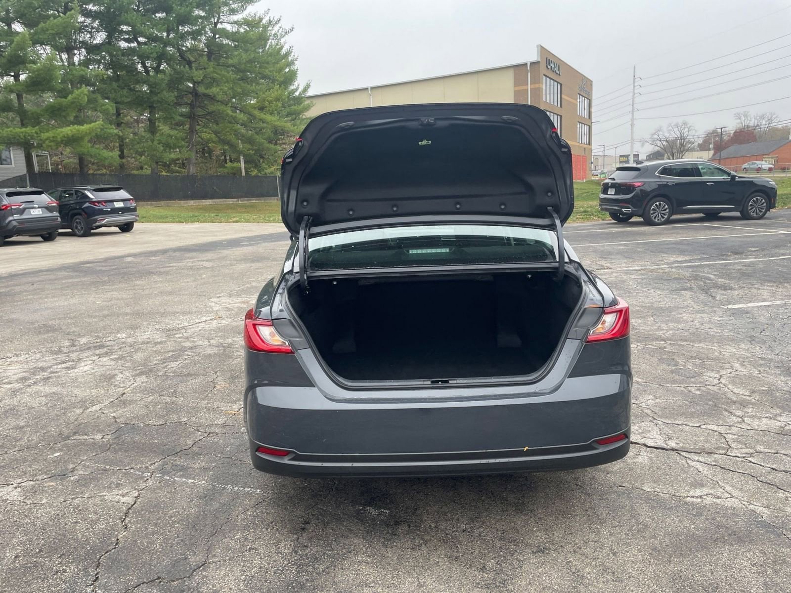 Thumbnail: 2025 Toyota Camry - 29