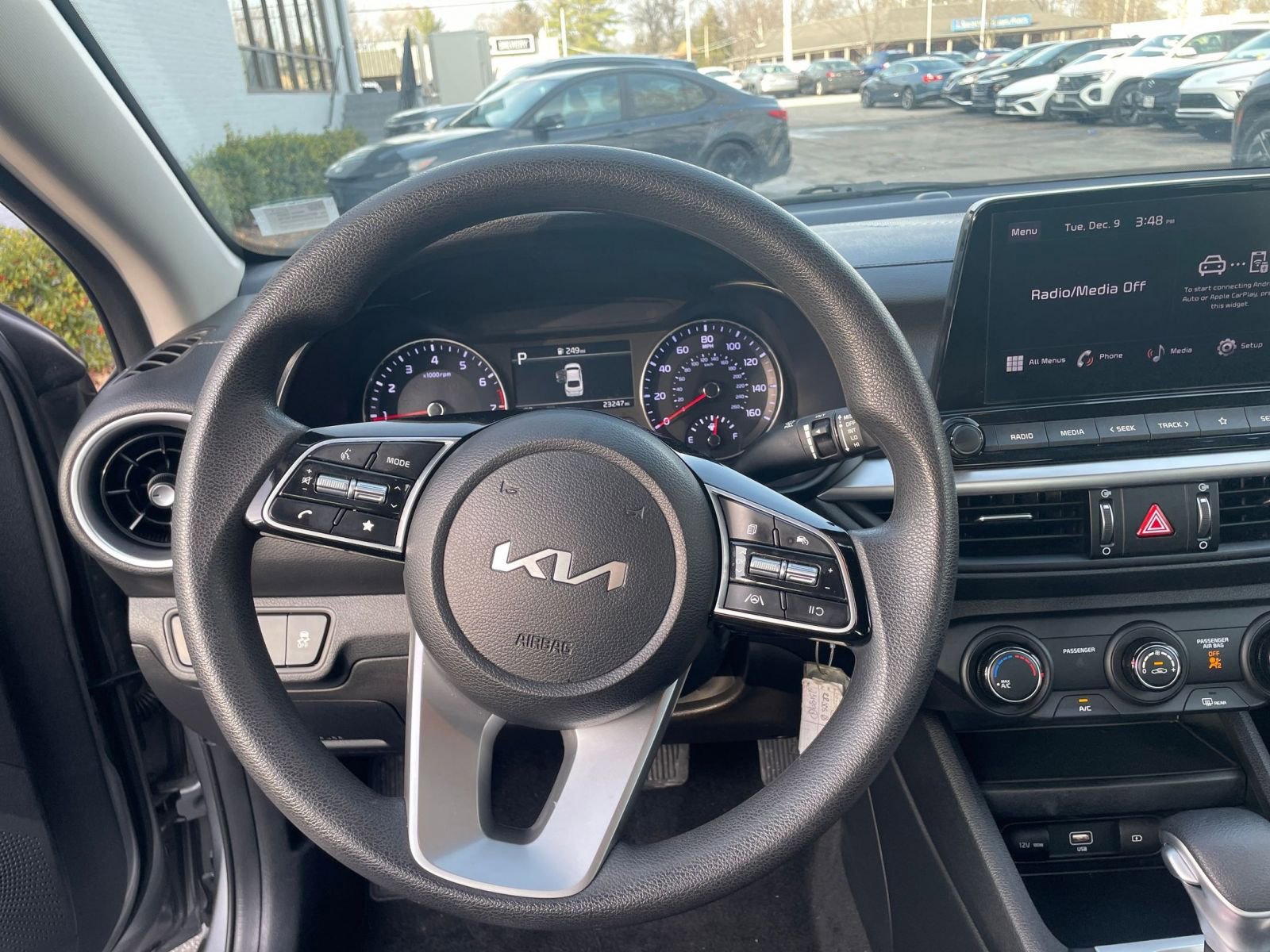 Thumbnail: 2024 Kia Forte - 32