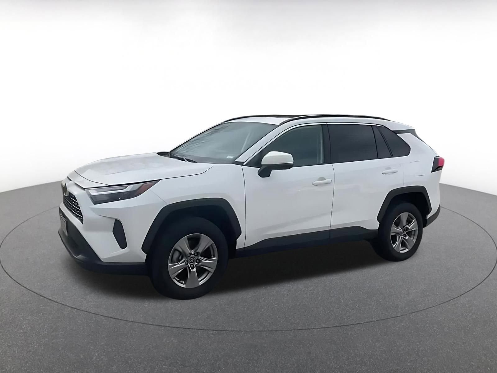 Thumbnail: 2025 Toyota RAV4 - 8