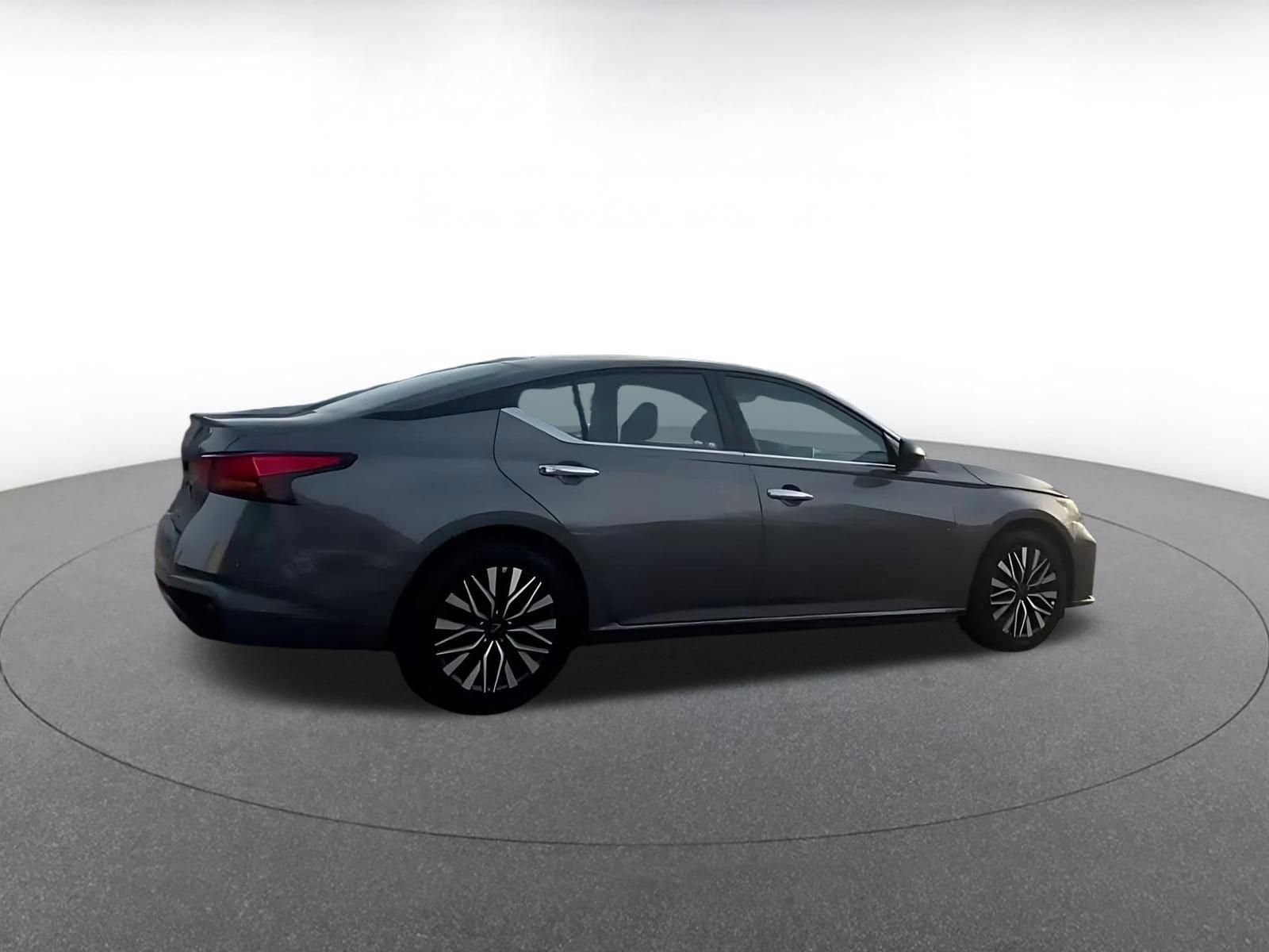 Thumbnail: 2025 Nissan Altima - 15