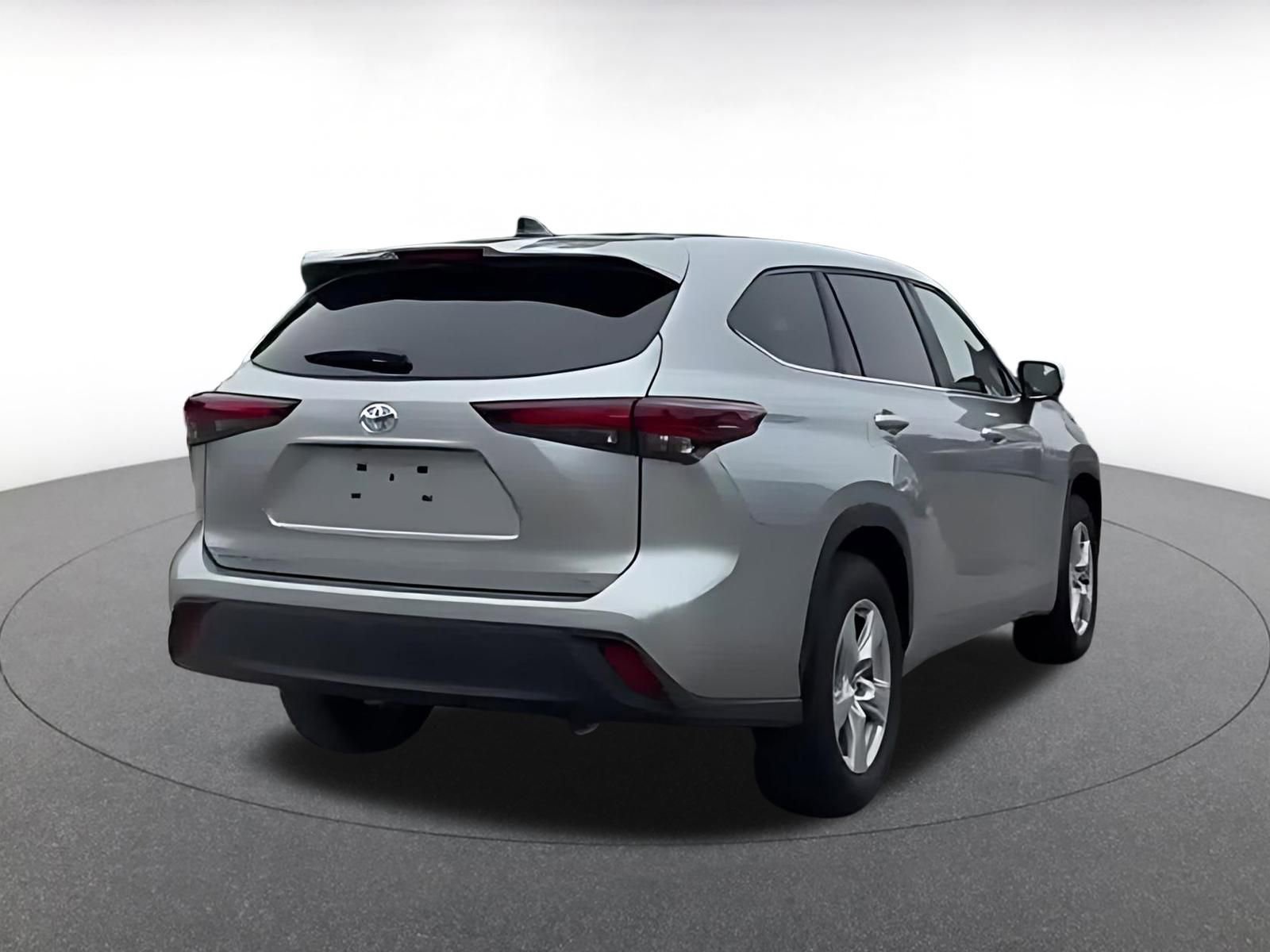 Thumbnail: 2025 Toyota Highlander - 12