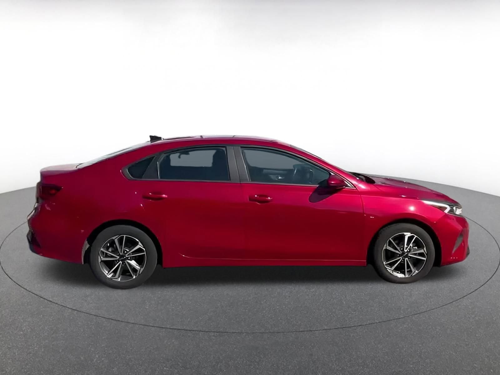 Thumbnail: 2023 Kia Forte - 12
