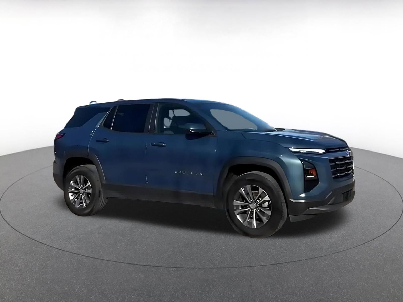 Thumbnail: 2025 Chevrolet Equinox - 2