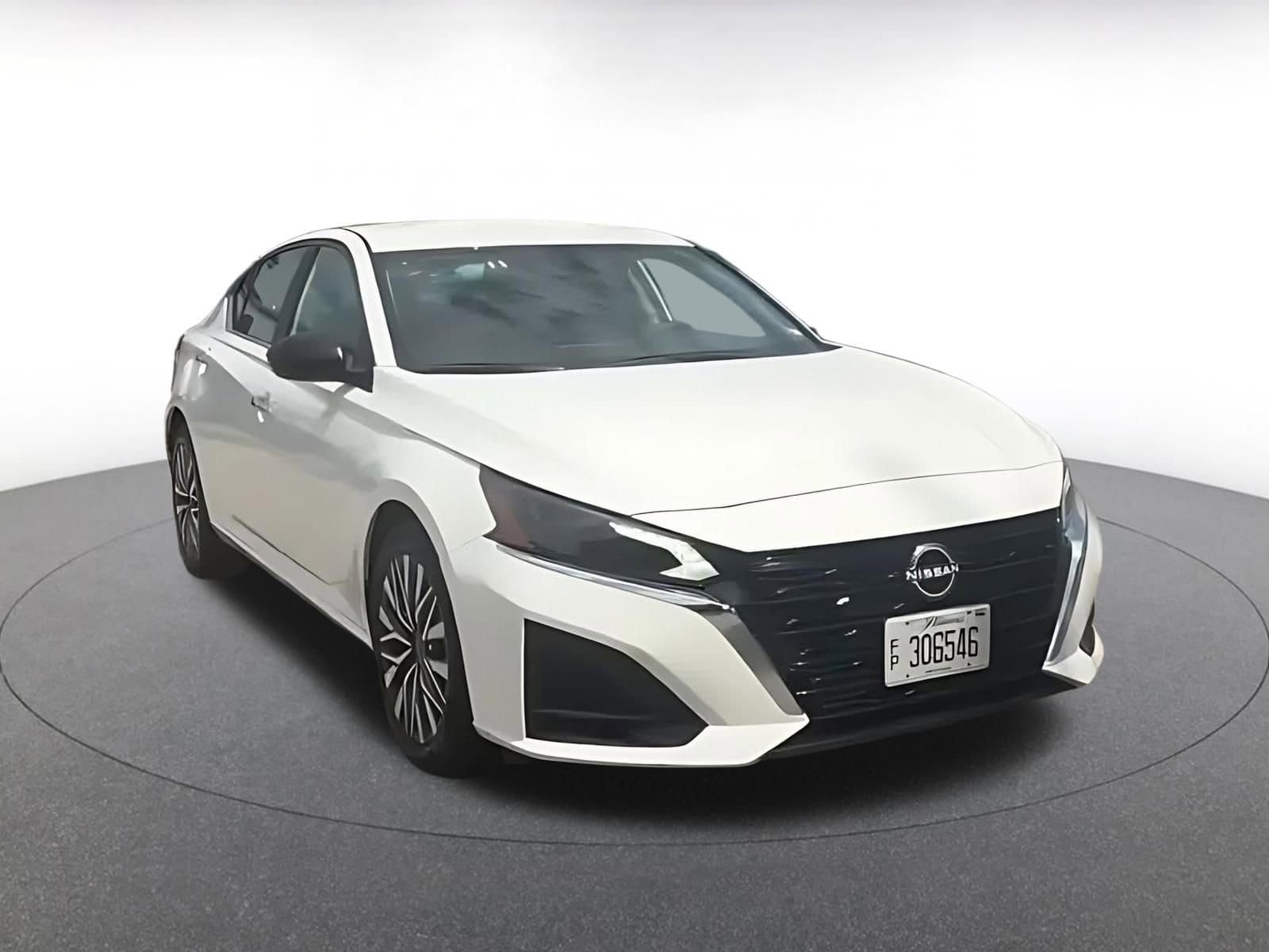 Thumbnail: 2025 Nissan Altima - 3