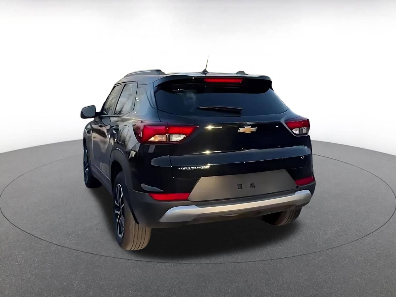 Thumbnail: 2025 Chevrolet TrailBlazer - 10