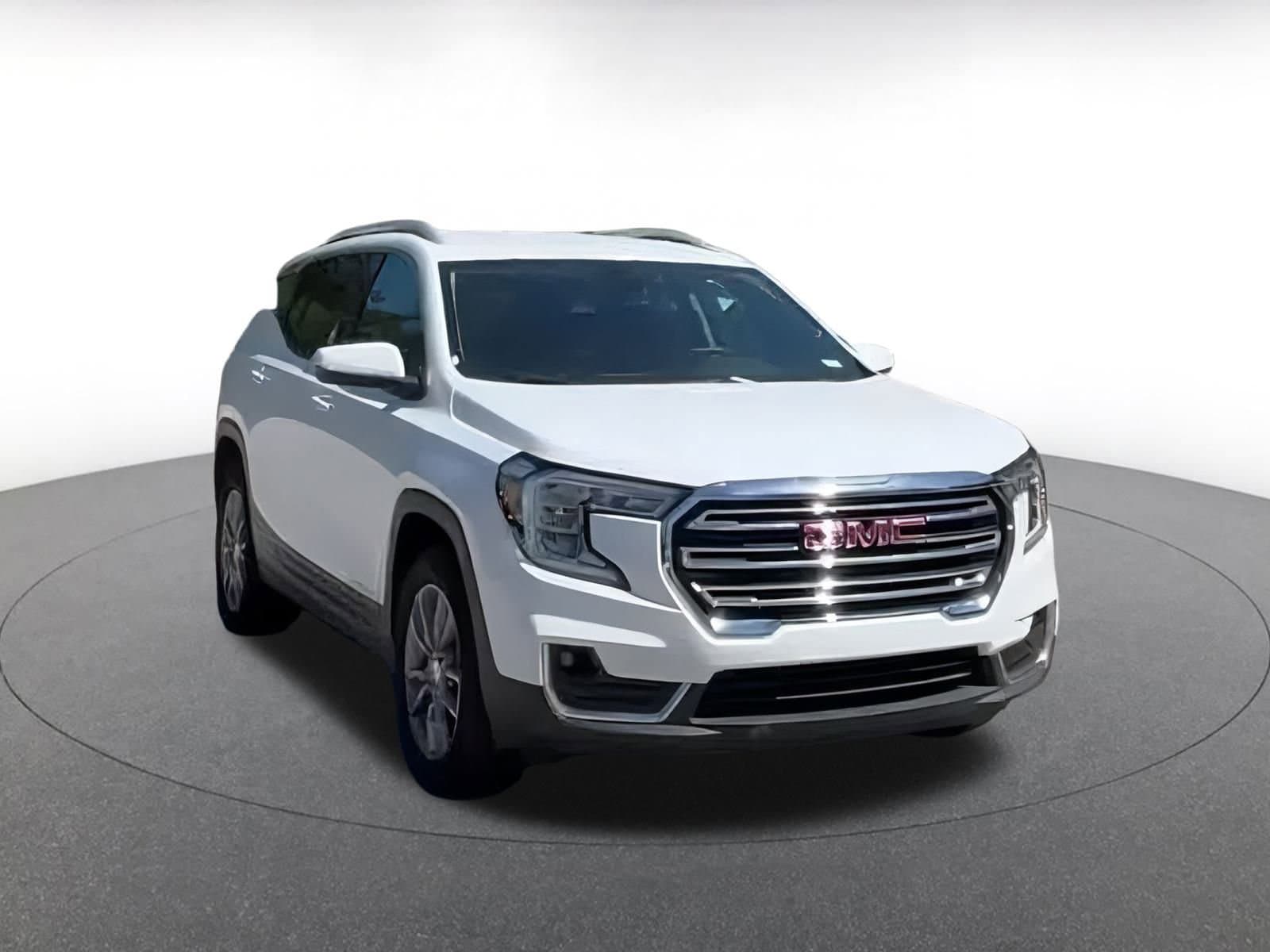 Thumbnail: 2024 GMC Terrain - 3
