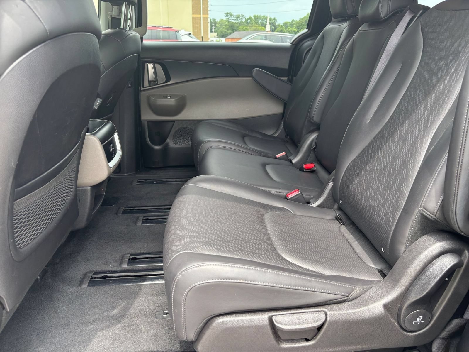 Thumbnail: 2026 Kia Carnival - 26