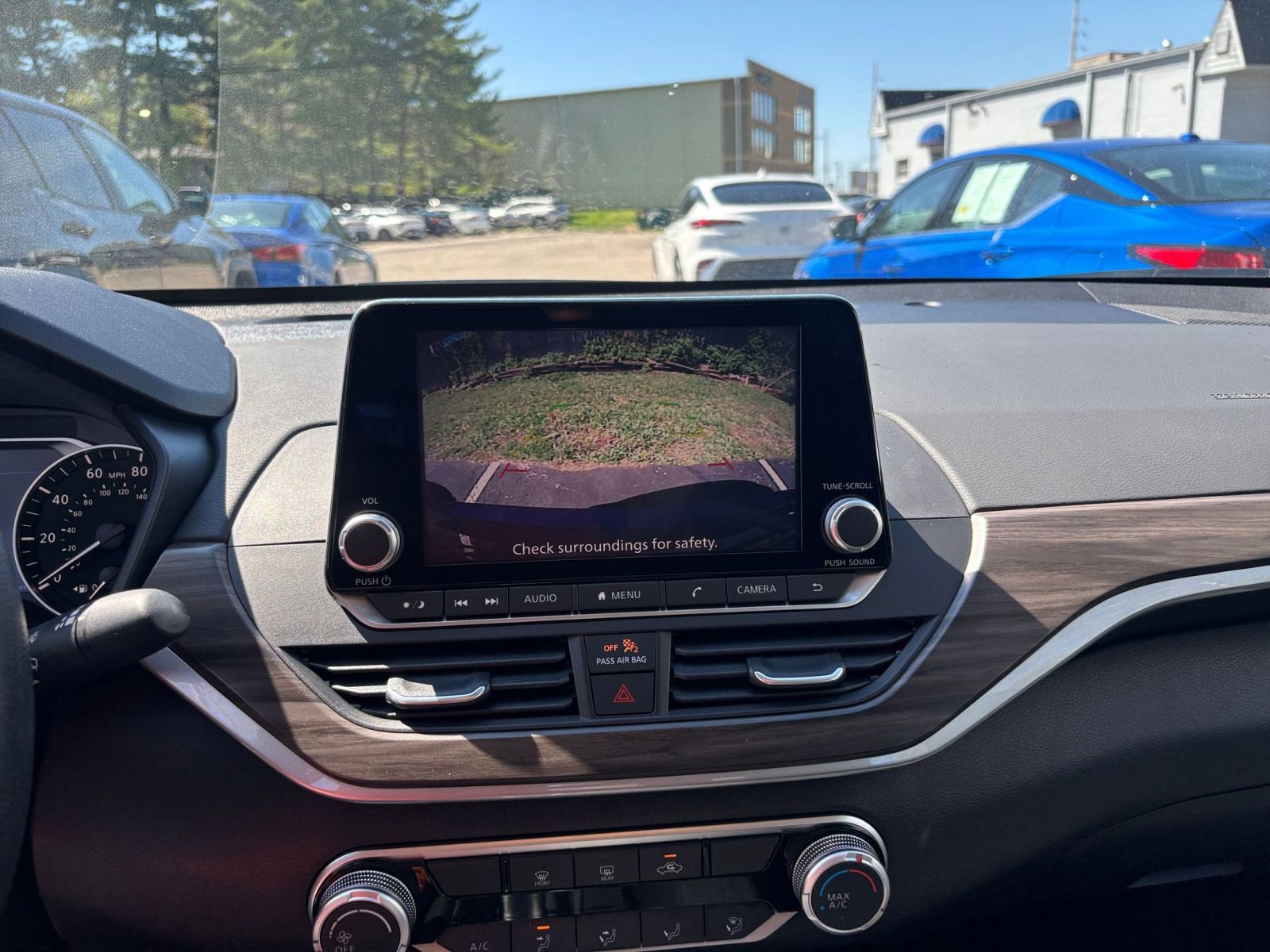 Thumbnail: 2025 Nissan Altima - 22