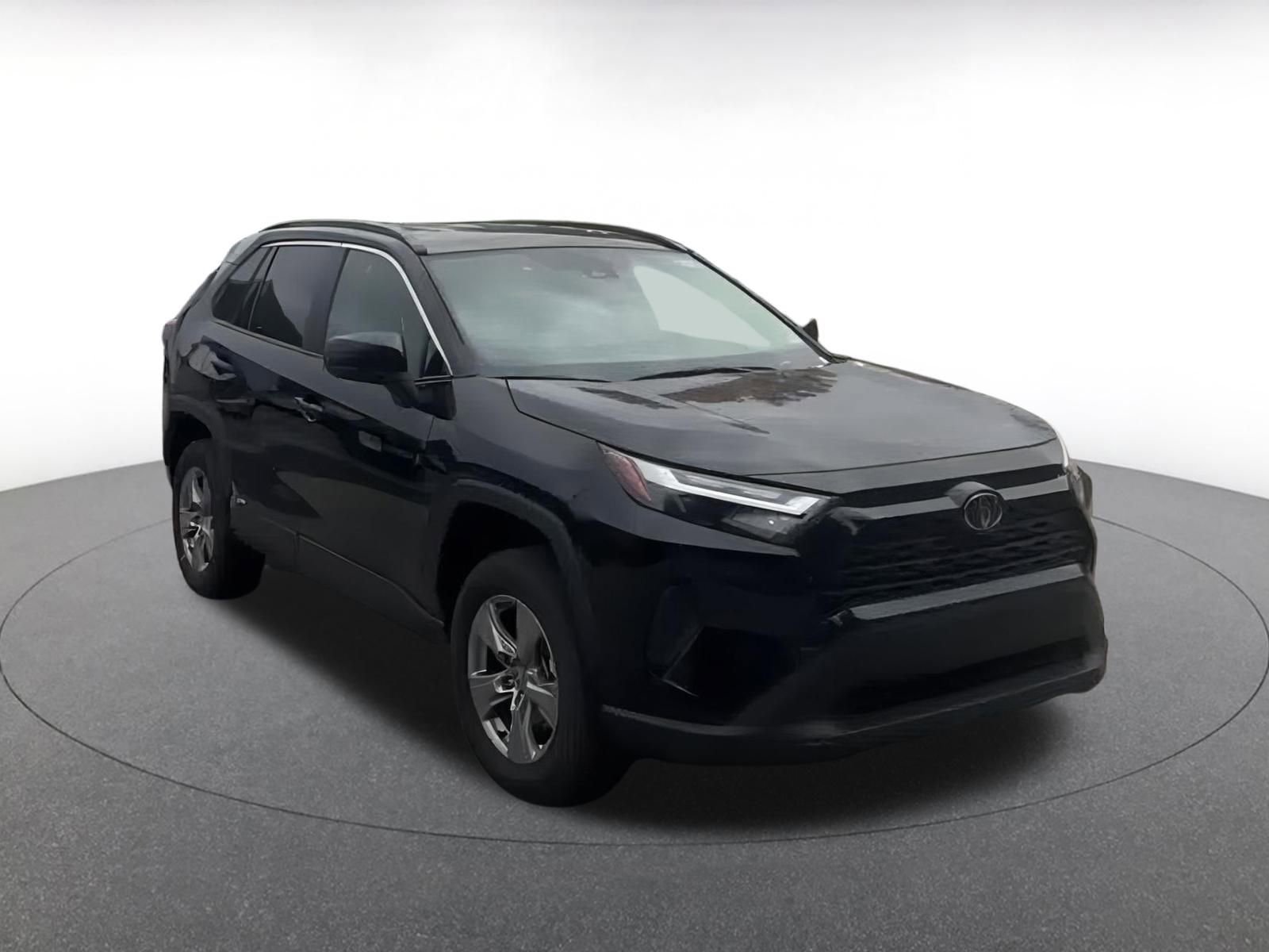 Thumbnail: 2025 Toyota RAV4 - 3