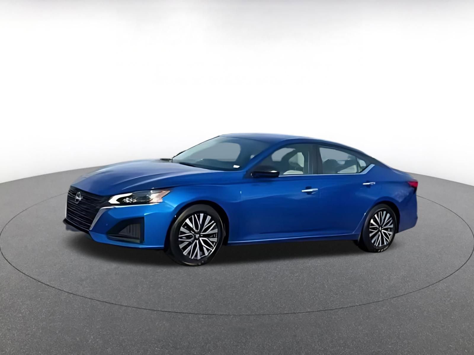 Thumbnail: 2025 Nissan Altima - 15