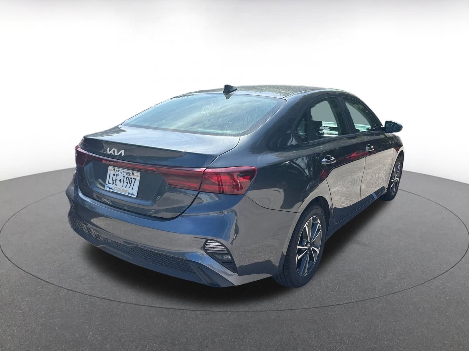 Thumbnail: 2024 Kia Forte - 6