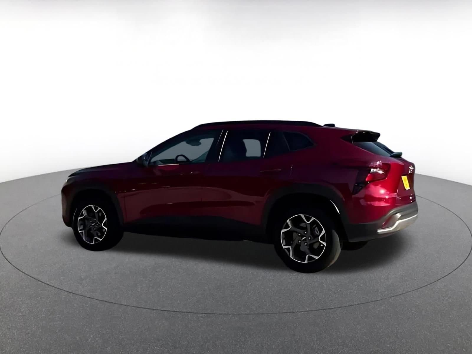 Thumbnail: 2025 Chevrolet Trax - 7