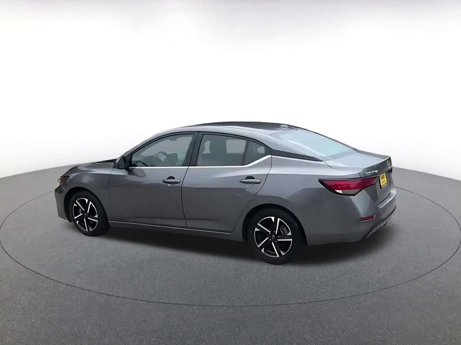 Thumbnail: 2025 Nissan Sentra - 9
