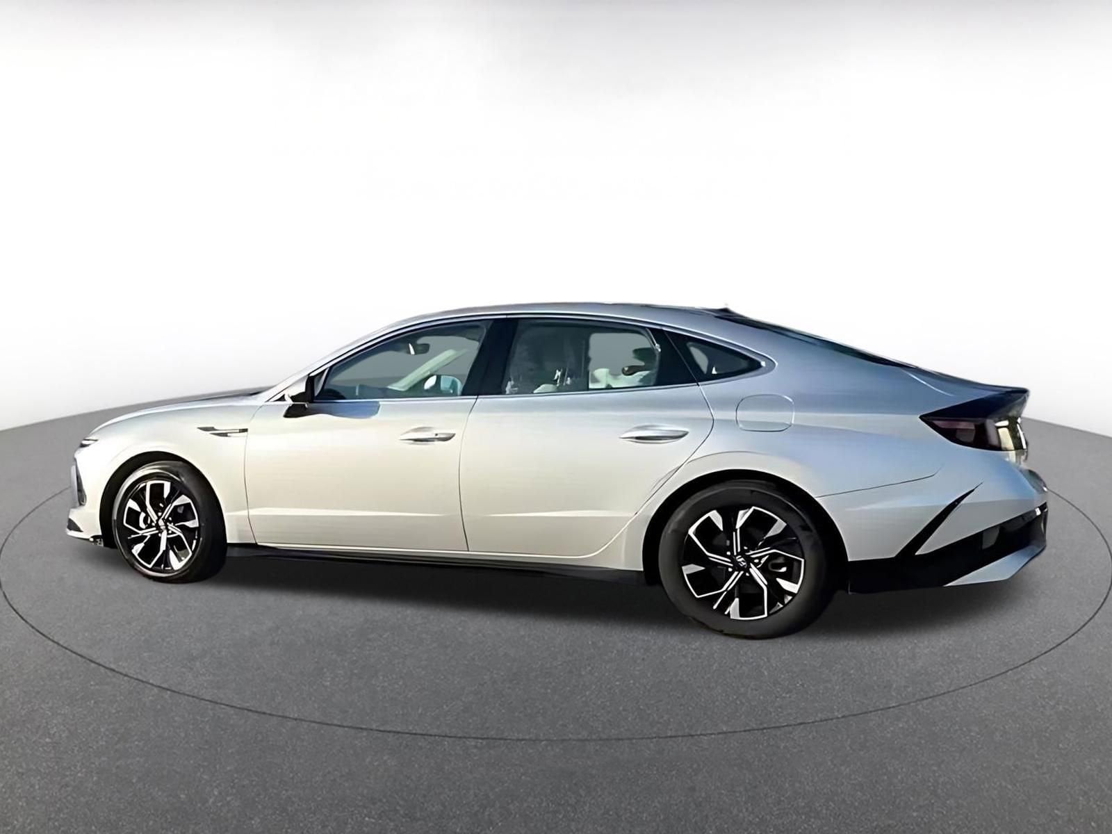 Thumbnail: 2025 Hyundai Sonata - 9