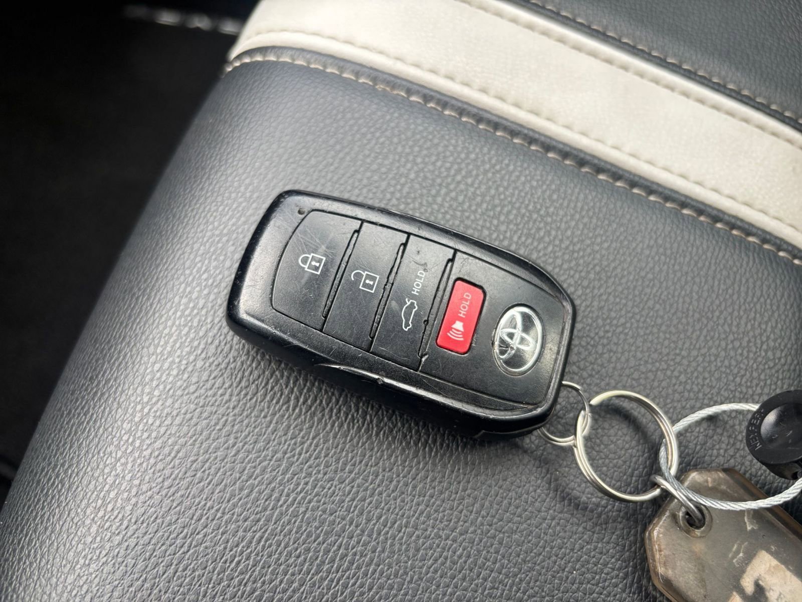 Thumbnail: 2025 Toyota Camry - 21