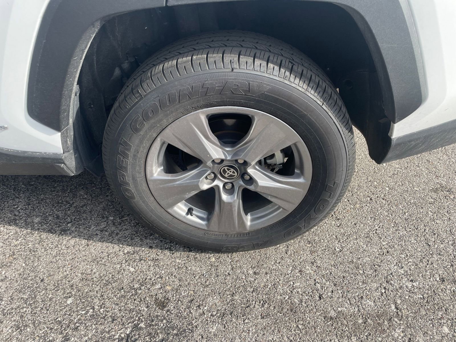 Thumbnail: 2025 Toyota RAV4 - 28