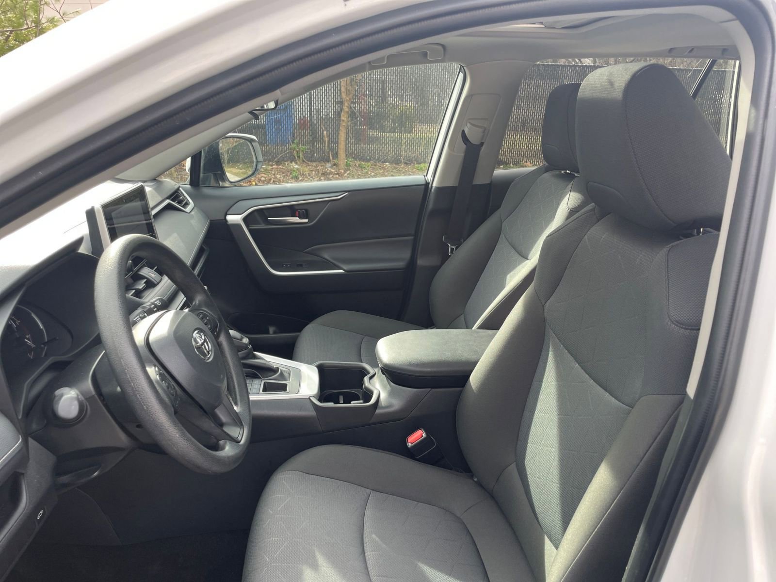 Thumbnail: 2025 Toyota RAV4 - 24