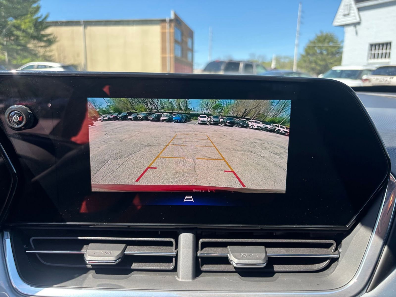 Thumbnail: 2025 Chevrolet Trax - 22