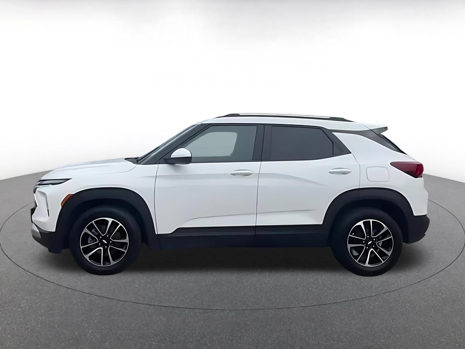 Thumbnail: 2025 Chevrolet TrailBlazer - 10