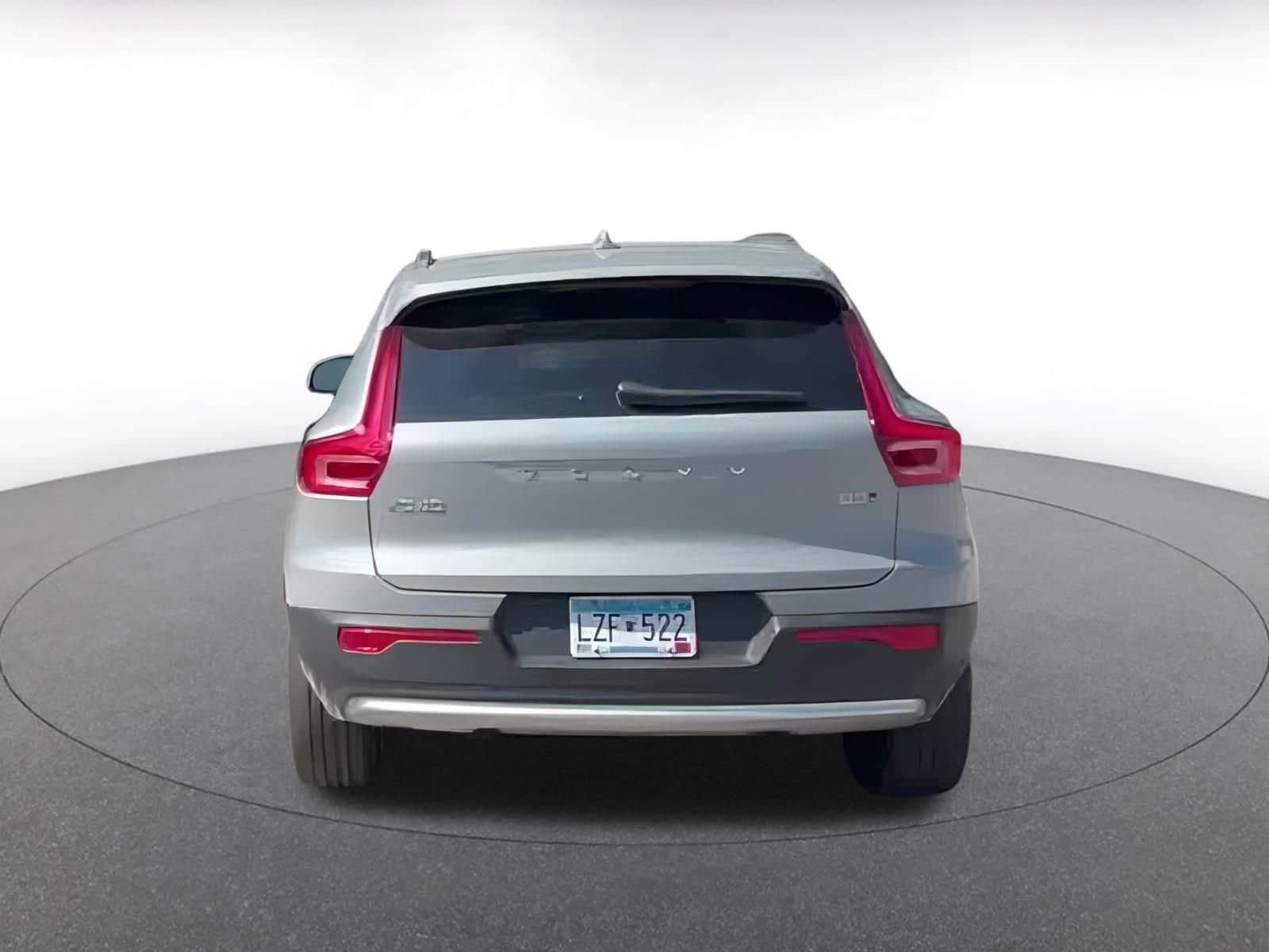 Thumbnail: 2024 Volvo XC40 - 10